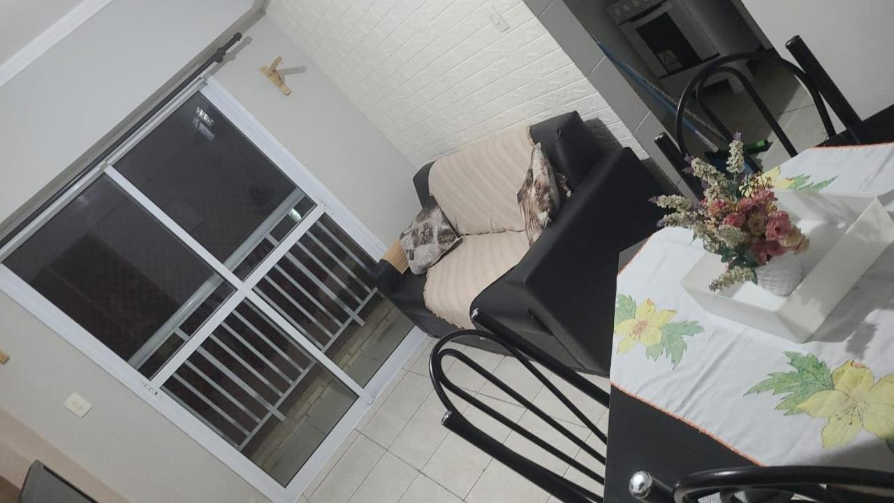 Ape 50 Metros Da Com Wifi Apartamento